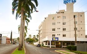 Ipê Plaza Hotel Ltda